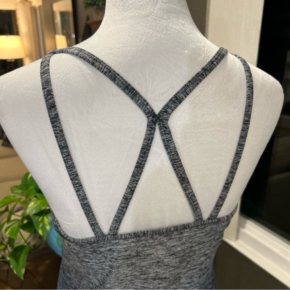 Gaiam Grey and Blue Workout Tank Top with Shelf Bra (M) EUC - Picture 2 of 4